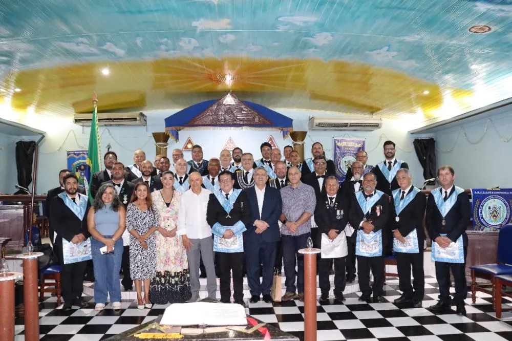 SESSÃO ESPECIAL DE HOMENAGEM AO SENADOR CONFÚCIO MOURA, REALIZADO NA LOJA MAÇÔNICA FÉ E CONFIANÇA N. º1