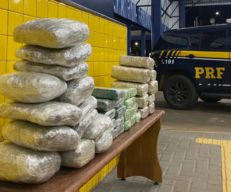PRF em Rondônia apreende mais de 40 kg de entorpecentes em Vilhena