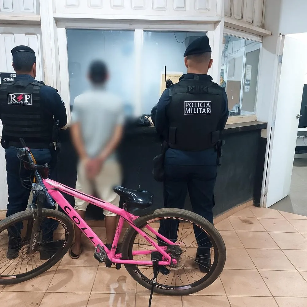 PMRO APREENDE MEMBRO DE FACÇÃO E DROGAS EM PORTO CLANDESTINO