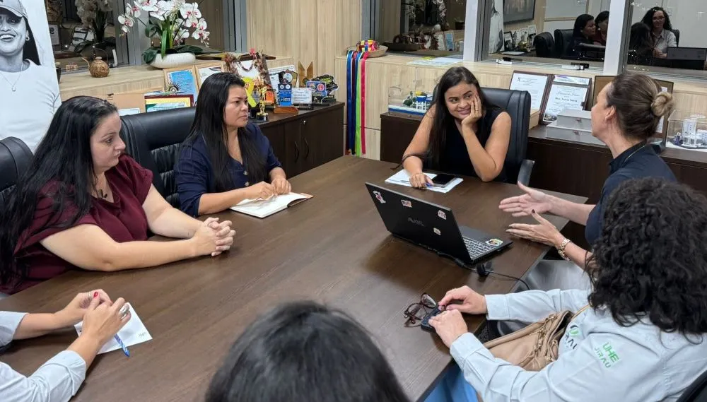 Dra Taíssa reforça o compromisso com as mulheres da Associação Observatório Ambiental