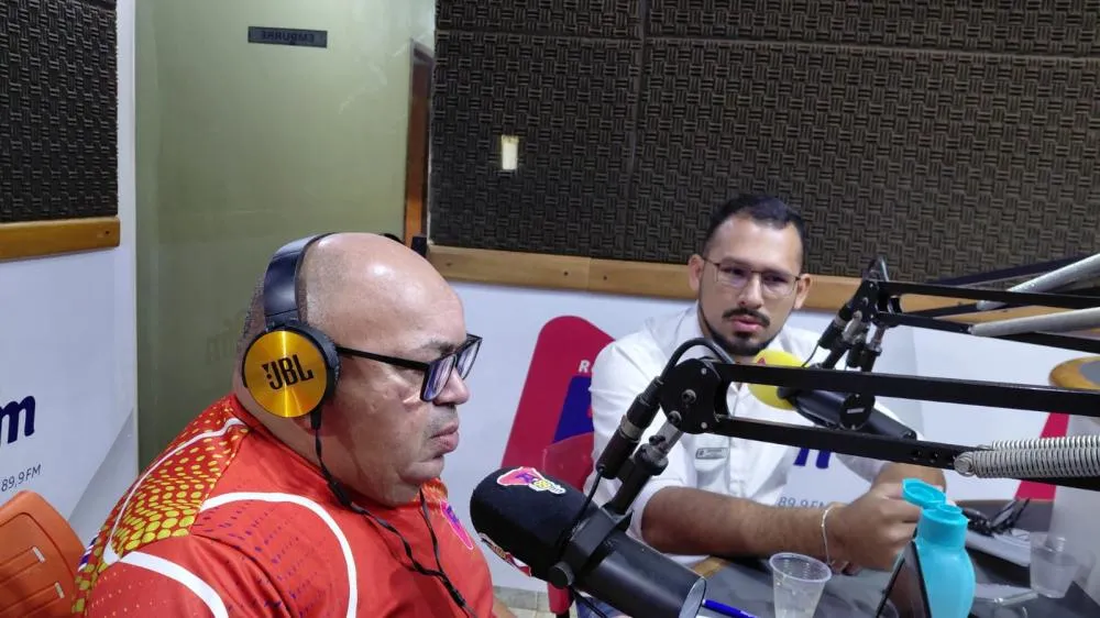 GERENTE DE FINANCIADORA PARTICIPA DO PROGRAMA 89 EM ALERTA E APRESENTA LINHAS DE CRÉDITO DISPONÍVEIS NA REGIÃO