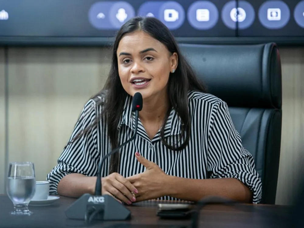 Dra. Taíssa intercede junto à Caerd para garantir abastecimento de agua no distrito de Surpresa
