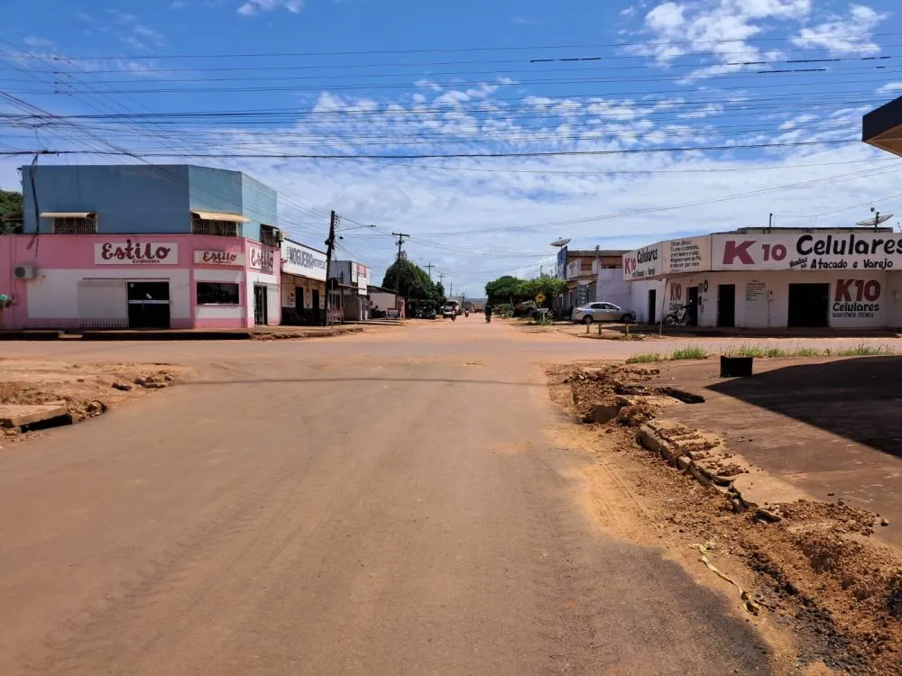 MORADORES COBRAM PROVIDÊNCIAS DO PODER PÚBLICO DIANTE DA FALTA DE SINALIZAÇÃO EM VIAS E CRUZAMENTOS DE GUAJARÁ-MIRIM