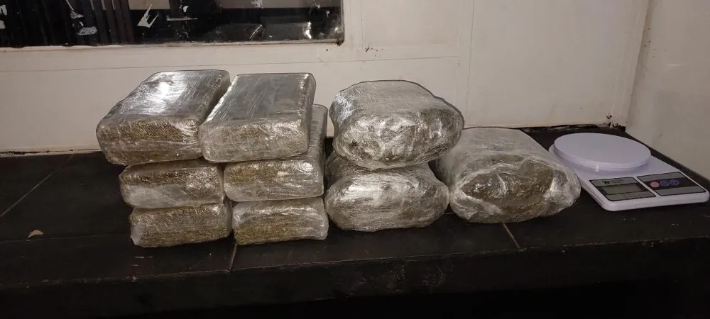 Polícia prende homem com 9 kg de maconha e skunk ao tentar embarcar para Porto Velho