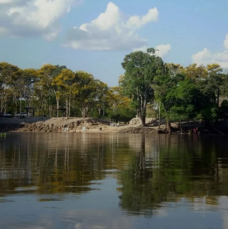 CRIANÇA FICA EM ESTADO GRAVE APÓS SER ATINGIDA POR HÉLICE DE LANCHA NO RIO PACAÁS NOVOS, EM GUAJARÁ-MIRIM
