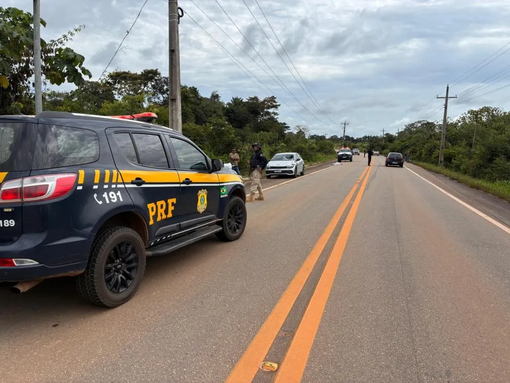 CICLISTA MORRE APÓS COLISÃO COM VEÍCULO NA BR-425, PRÓXIMO À PONTE DO RIO LAJE EM NOVA MAMORÉ