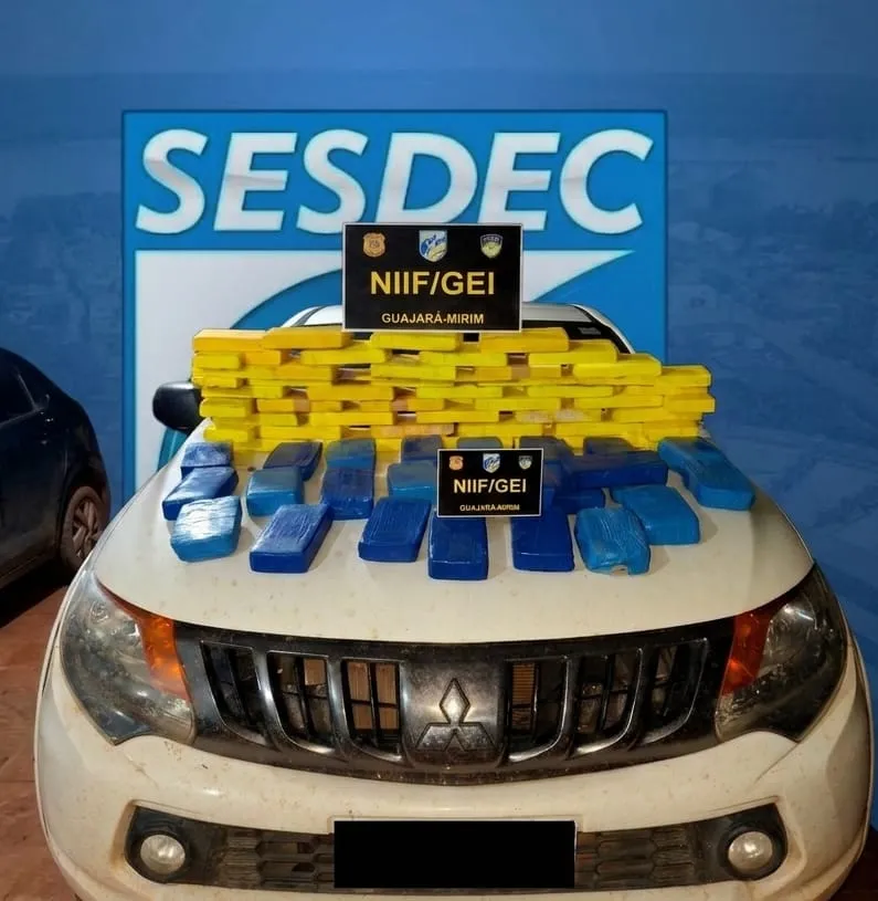OFENSIVA NA FRONTEIRA: NÚCLEO DE INTELIGÊNCIA DA SESDEC APREENDE GRANDE CARREGAMENTO DE COCAÍNA EM GUAJARÁ-MIRIM
