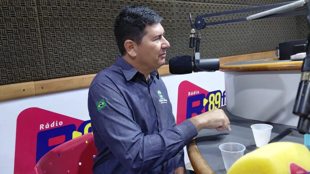 PREFEITO NETINHO ESCLARECE IMPASSE EM ÁREA DE EROSÃO NA ESTRADA DE FERRO MADEIRA-MAMORÉ