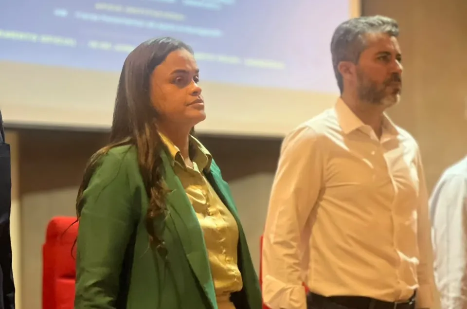 Dra. Taíssa participa de evento sobre navegação e desenvolvimento da Amazônia em Porto Velho