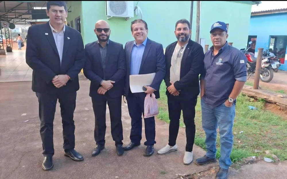COMITIVA DE GUAJARÁ-MIRIM É RECEBIDA PELO PRESIDENTE DA BOLÍVIA E APRESENTA PROPOSTA DE INTEGRAÇÃO PELO MERCOSUL