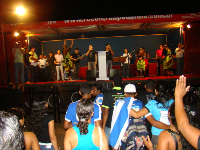 Carreata e culto no Ginásio desportivo marcam as comemorações do dia do dia do Evangélico em GM - Veja fotos