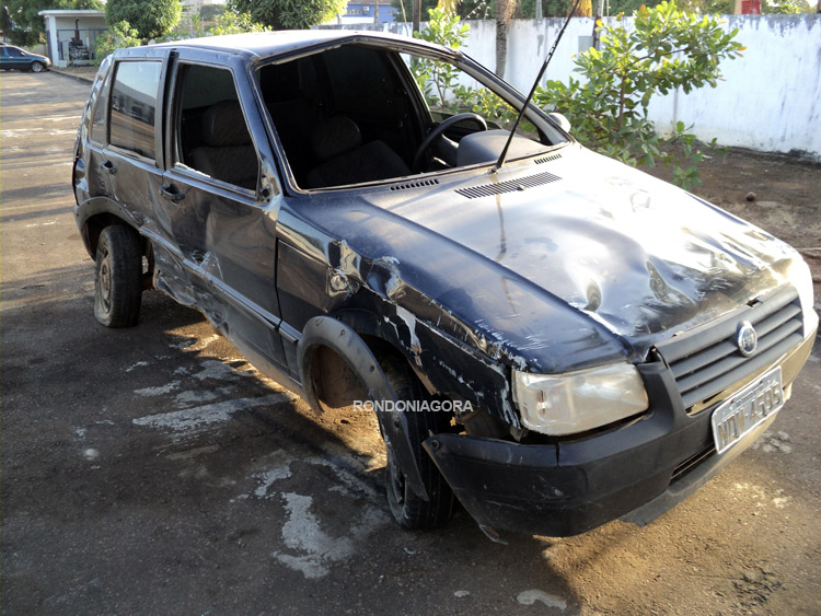 Imprudência - CARRO DE EMISSORA DE TV CAPOTA APÓS COLISÃO EM PORTO VELHO; VEÍCULO DE PM INVADIU PREFERENCIAL