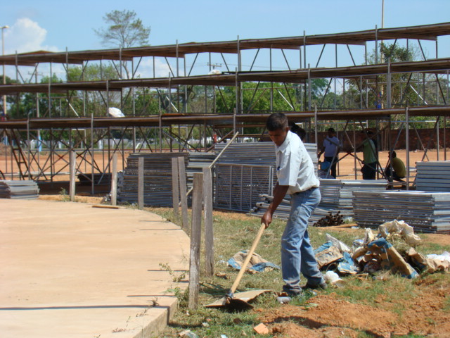 Bois bumbás Flor do Campo e Malhadinho intensificam os últimos preparativos para o Festival Folclórico de Guajará-Mirim. Fotos