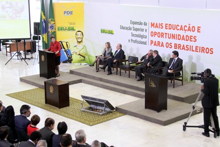 Presidente Dilma anuncia implantação da escola Técnica Federal de Guajará-Mirim