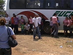 PM QUEBRA BRAÇO DE TRABALHADOR EM GREVE DA EUCATUR