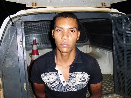 SANGUE RUIM  Policia prende jovem que matou o pai e depois o tio