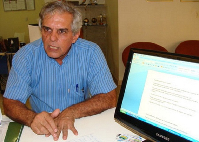 PREFEITO BUSCA MEIOS PARA IMPLANTAR PARQUE INDUSTRIAL