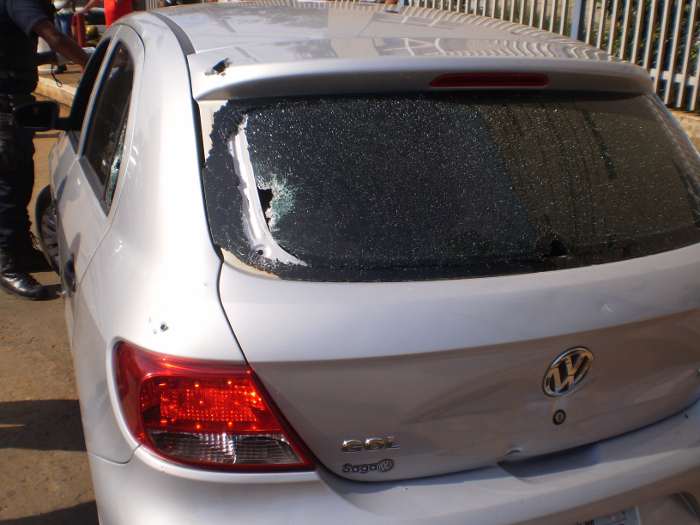 Abordagem acaba em tiroteio e com policial militar a paisana alvejado com tres disparos
