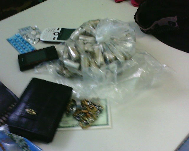 Operação Ágata apreende na BR 425, 85 cápsulas de cocaína que eram transportadas em táxi.