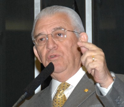 Moreira Mendes ministra palestra sobre Código Florestal na FACIMED