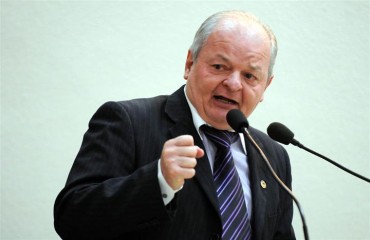 TERMOPILAS - Deputado é flagrado conversando com cafetina para aliciar garotas em Ji-Paraná