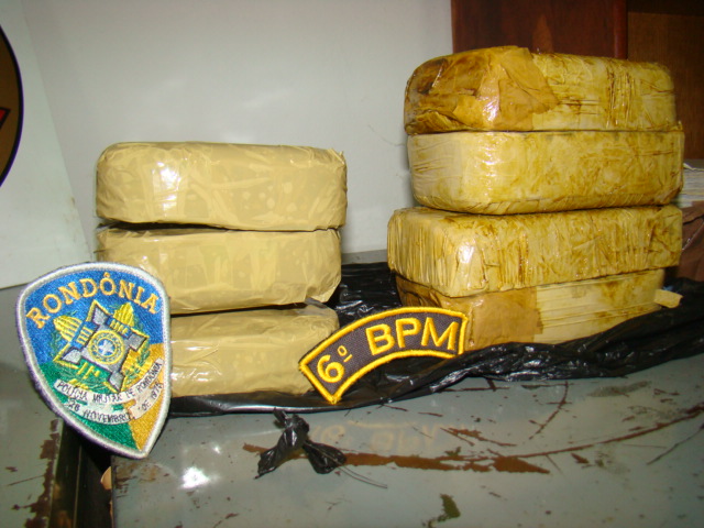 Polícia Militar apreende mais 7 quilos de cocaína em ônibus que saiu de Nova Mamoré para Porto Velho. Fotos