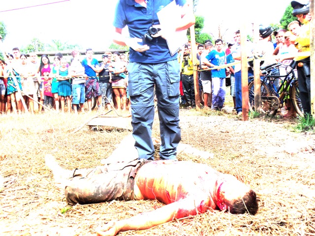 TRÁGICO - Disputa por terreno termina com homem morto a golpes de faca - Fotos
