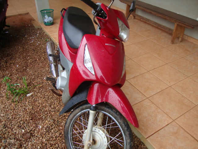 Motocicleta furtada de dentro de casa no Ramal do Bom Sossego é recuperada pela PM.