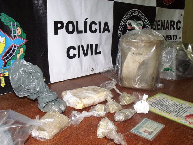 DENARC apreende quase um quilo de cocaína que seria vendido no carnaval - Fotos