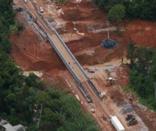 Recuperação total de trecho da BR-364 engolido por buraco só deve ocorrer no final do ano