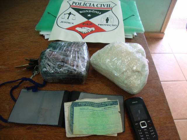 Galo Cego é preso com um quilo de cocaína em via pública - Fotos