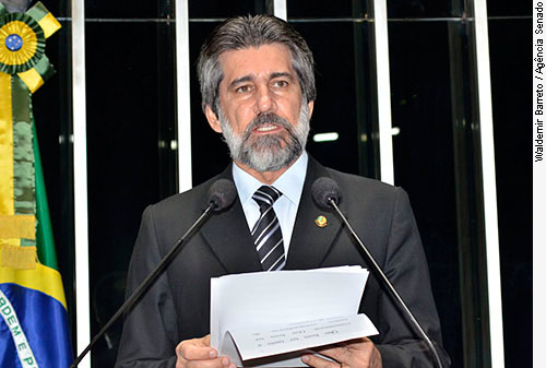 Raupp diz no Senado que não há certeza sobre quem será transposto