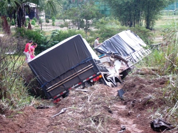Casal morre em grave acidente na BR-364  Fotos