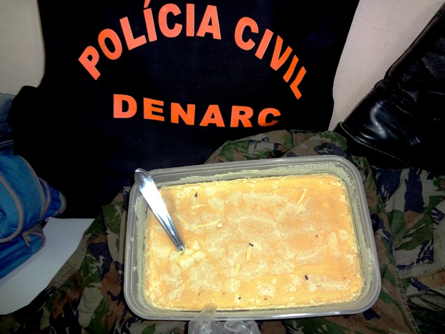 OUSADO - Traficante que fugiu algemado do DENARC é preso com quase dois quilos de droga  FOTOS