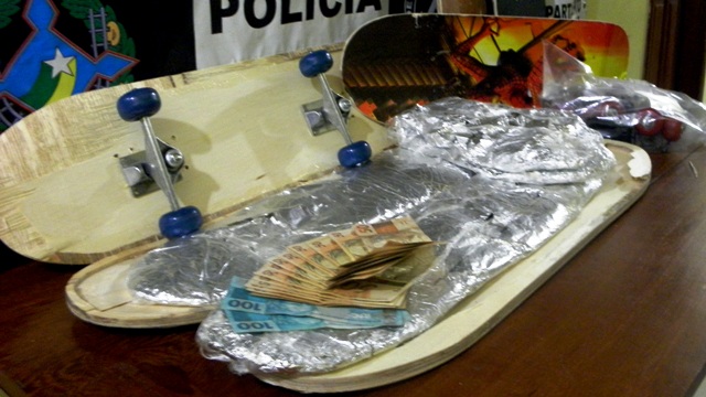 Cearense é preso em Porto Velho com mais de três quilos de cocaína escondido em skates - FOTOS