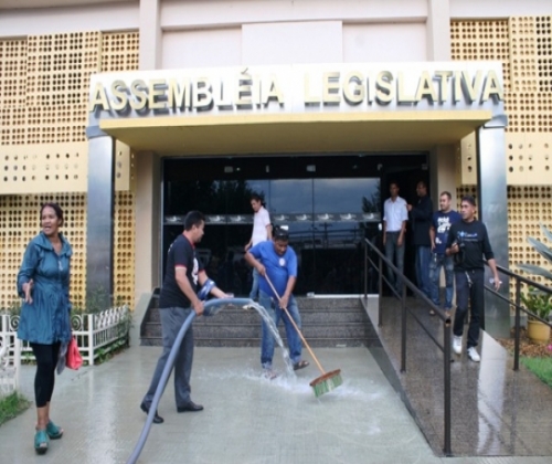 Um dia triste para ficar na história da ALE/RO