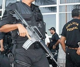 BUSCA E APREENSÃO  Mandados da PF são em dois órgãos públicos e duas residências; Delegado afirma que buscas irão demorar