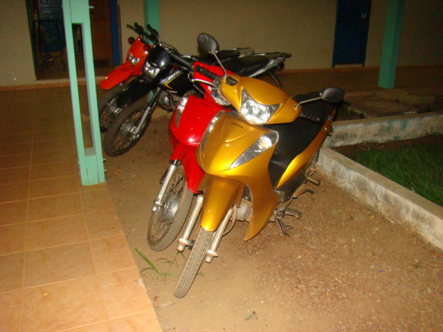 DENARC RECUPERA VÁRIAS MOTOCICLETAS QUE SERIAM LEVADAS PARA BOLIVIA E CONSEGUE PRENDER VÁRIAS PESSOAS