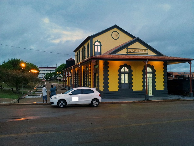 Confúcio Moura inaugura obra do Museu Histórico de Guajará-Mirim