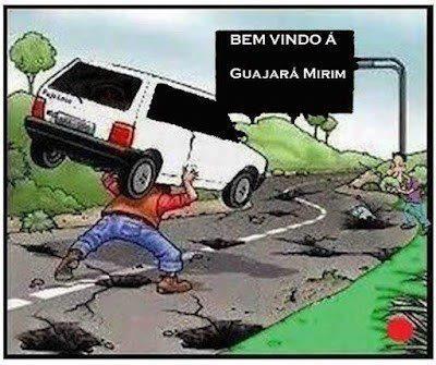 Quase intrafegável, motoristas se arriscam pela contra-mão, na BR-425