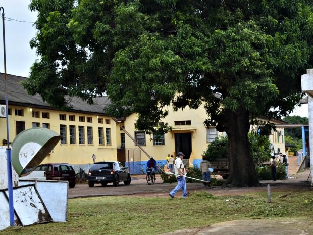 Hospital Regional de Guajará-Mirim, RO, passa por mutirão de limpeza