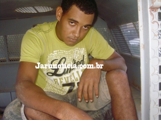 Irmão executa o outro a tiros em meio a uma festa da família - Imagem forte