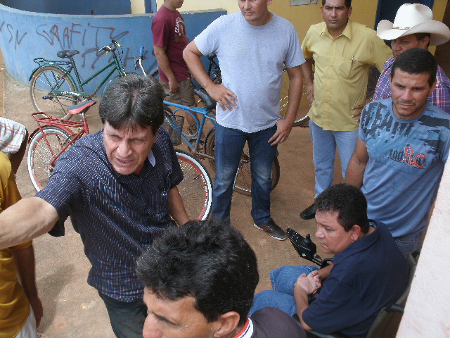 Prefeito Pede celeridade na conclusão dos trabalhos no Estádio Municipal João Saldanha.‏