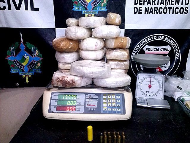 Denarc prende quadrilha com 20 quilos de cocaína
