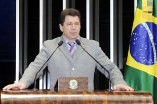 Ivo Cassol critica proposta de plebiscito para reforma política