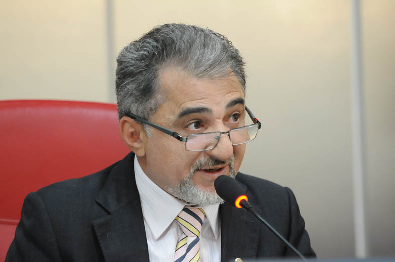 Presidente da ALE rebate as acusações, diz que vai provar sua inocência na justiça e faz novas e sérias denúncias contra o governador e sua familia