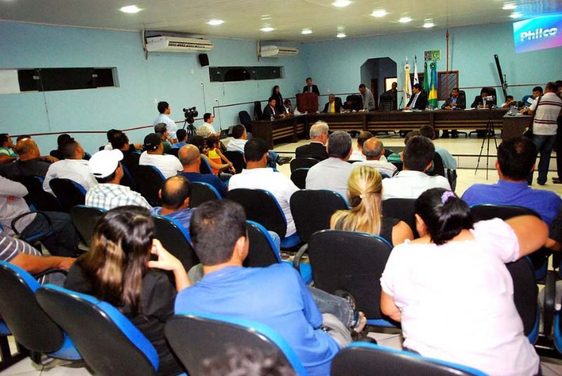 CÂMARA RETORNA ÁS ATIVIDADES