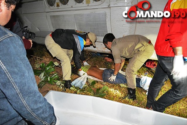 Uma pessoa morre e 37 ficam feridas em acidente de ônibus