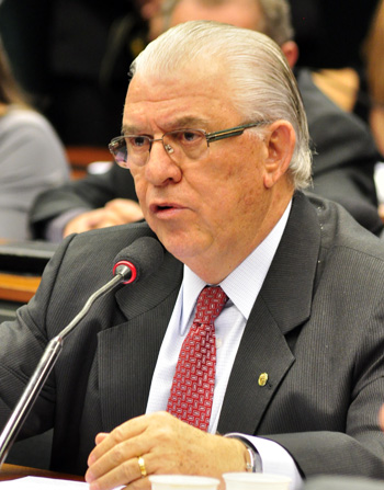 Moreira preside eleição da comissão que vai debater instalação de novas antenas de celular