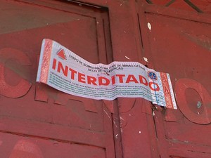 MAIS DE 600 ALUNOS PREJUDICADOS COM ESCOLA INTERDITADA